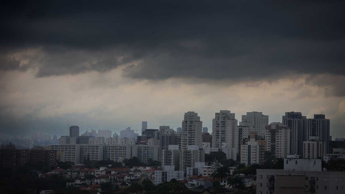 Tempo muda ao longo do dia e chuva pode atingir regiões do interior paulista