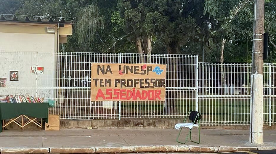 Professor da Unesp de Marília é demitido após mais de 40 denúncias de assédio; alunos comemoram decisão