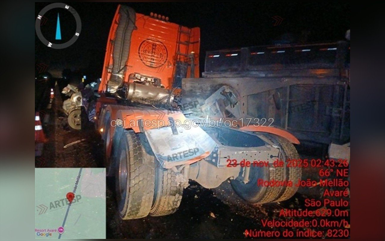 Duas pessoas morrem e uma fica ferida em batida de frente na Rodovia João Mellão, em Avaré