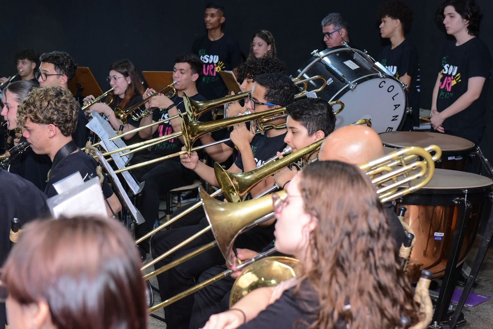 Banda Sinfônica do Projeto GURI Bauru se apresenta gratuitamente no Shopping Park Botucatu